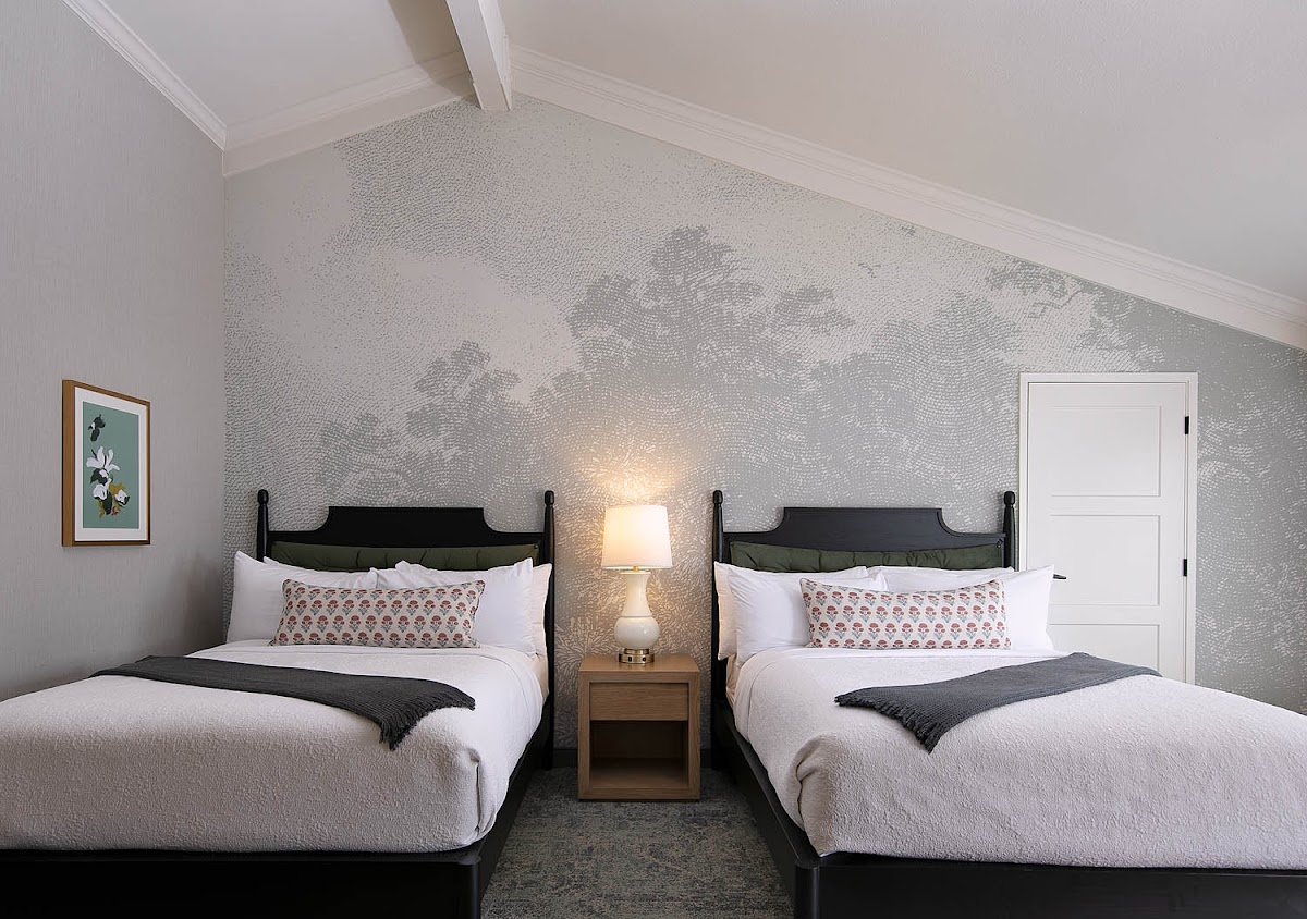 Fireside Inn on Moonstone Beach photo 2