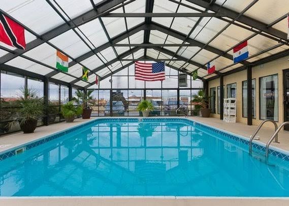 Quality Suites Paducah I-24 photo 3