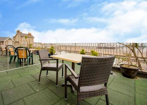 Smiths Hotel photo 3
