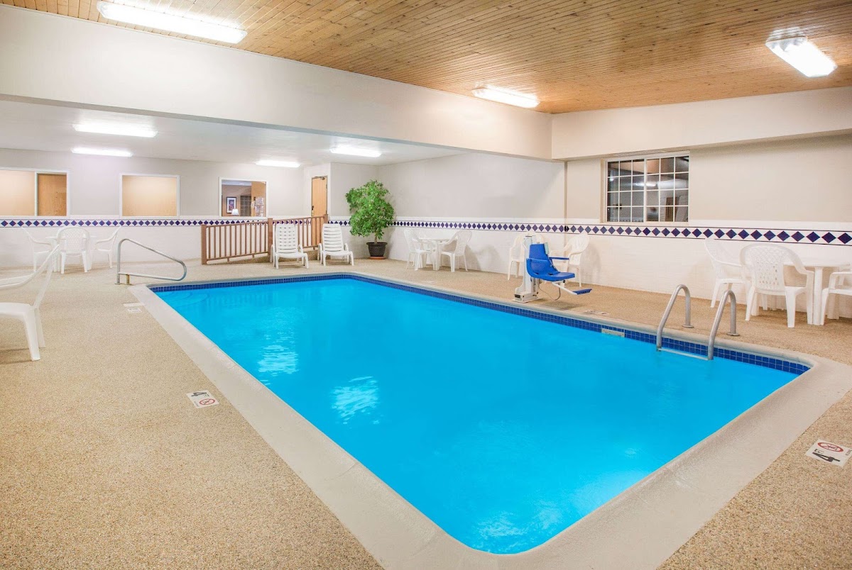 Ramada by Wyndham Spirit Lake/Okoboji photo 3