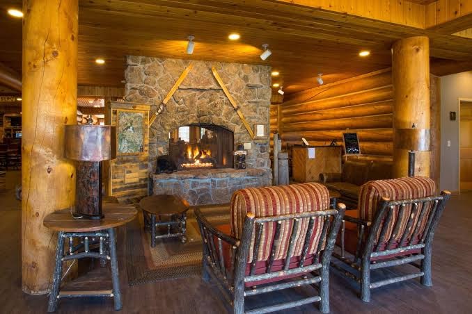 Headwaters Lodge & Cabins photo 3