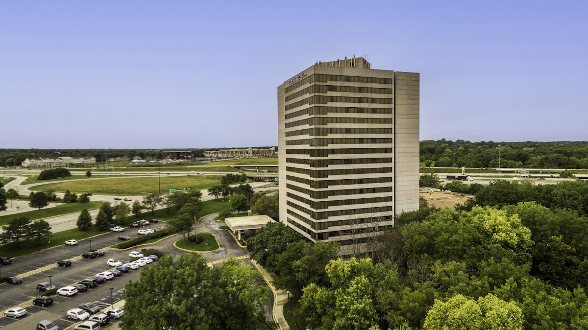 DoubleTree by Hilton Hotel Kansas City - Overland Park
