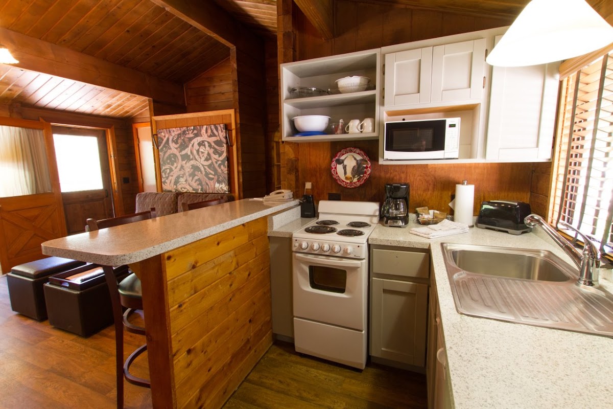 Kohl's Ranch Lodge photo 2