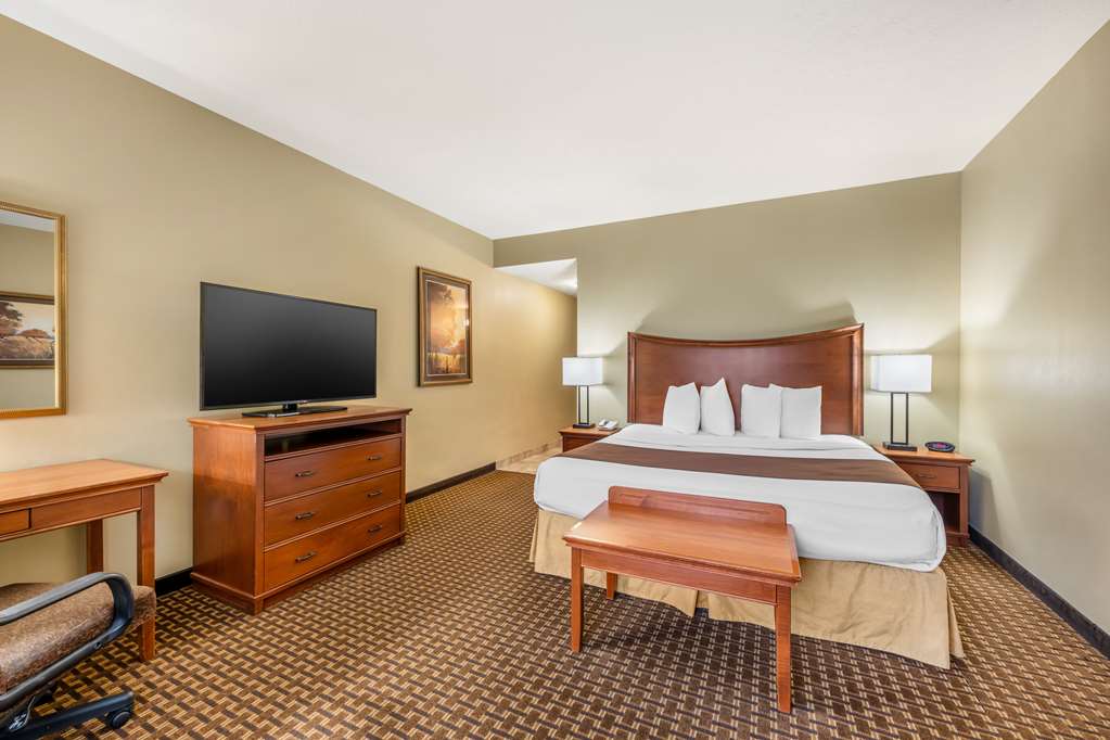 Best Western Plus Grand Island Inn & Suites photo 2