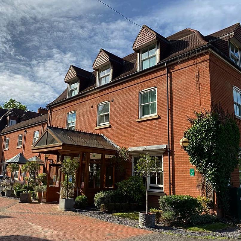 Pinewood Hotel