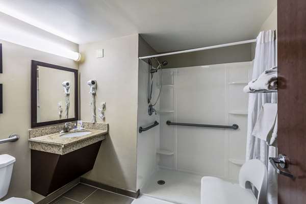 Comfort Inn Medford-Long Island photo 3
