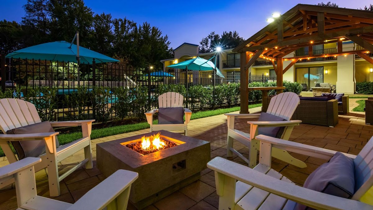 The Hub Middletown: A Best Western Signature Hotel