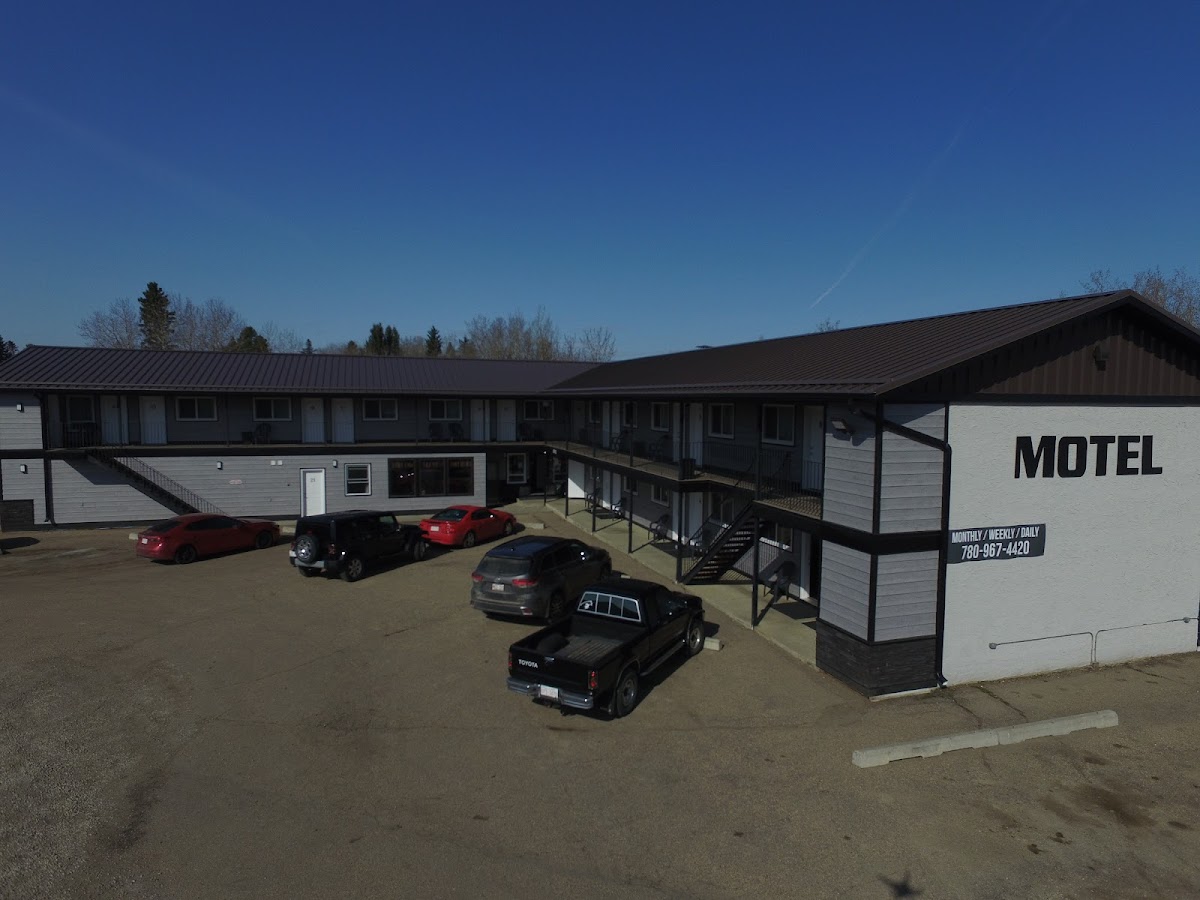 Onoway Inn & Suites