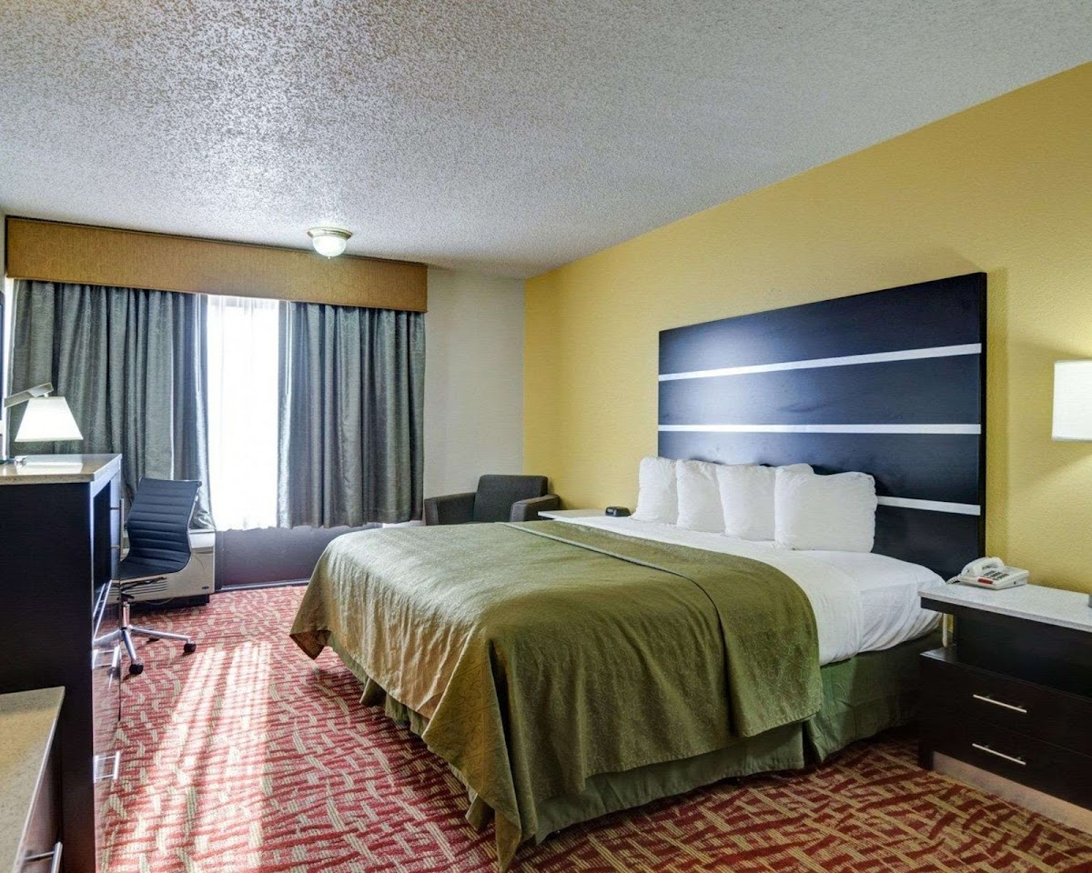 Quality Inn Fort Smith I-540 photo 2