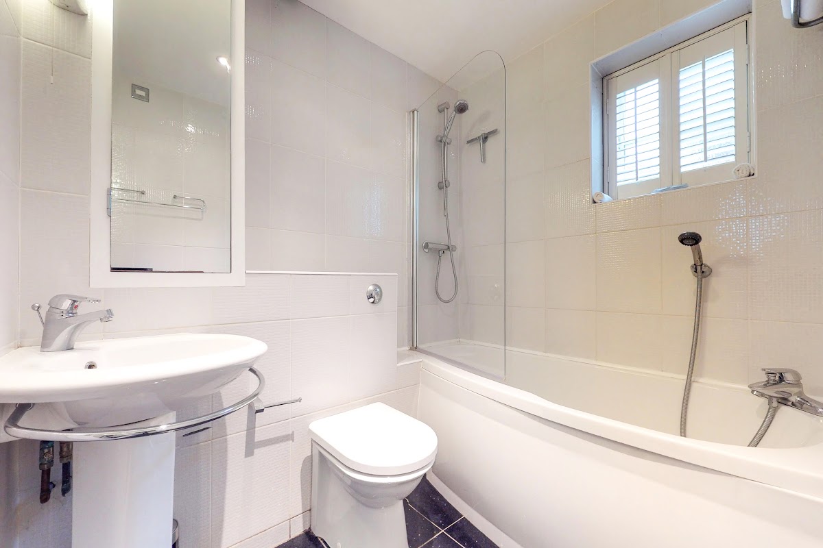 Panfield House photo 3