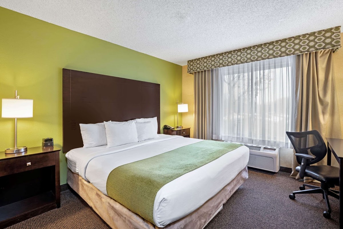 La Quinta Inn & Suites by Wyndham Boise Airport photo 2