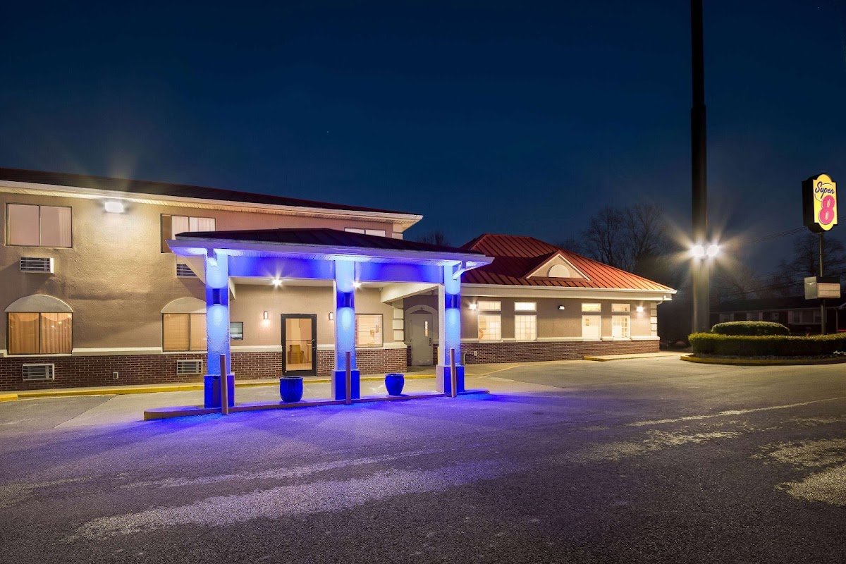 Super 8 by Wyndham Elizabethtown
