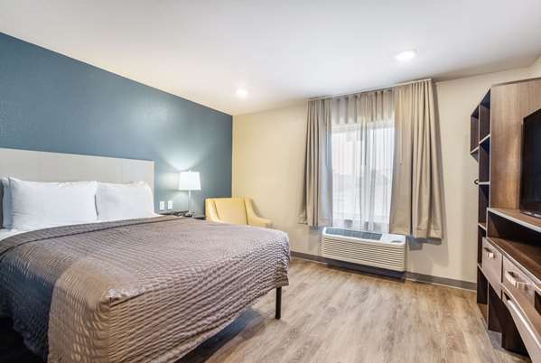WoodSpring Suites Colton photo 2