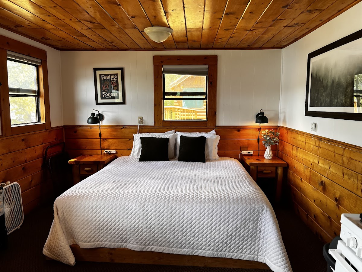 Elk Point Lodge photo 2