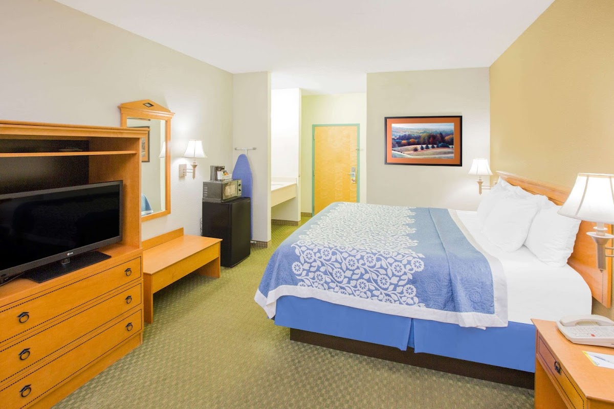 Days Inn by Wyndham Hattiesburg MS photo 2