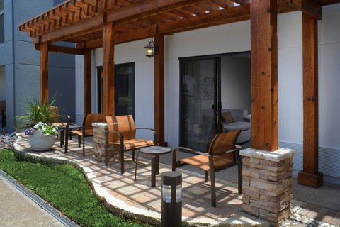 Courtyard by Marriott Dallas DFW Airport North/Irving photo 3