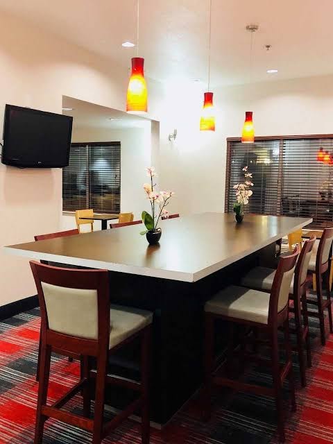 Country Inn & Suites by Radisson, DFW Airport South, TX photo 3