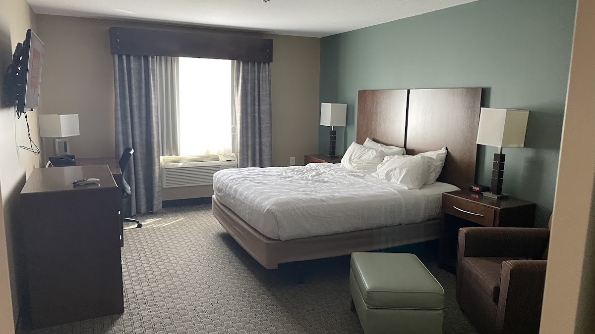 GrandStay Hotel & Suites Delano photo 2