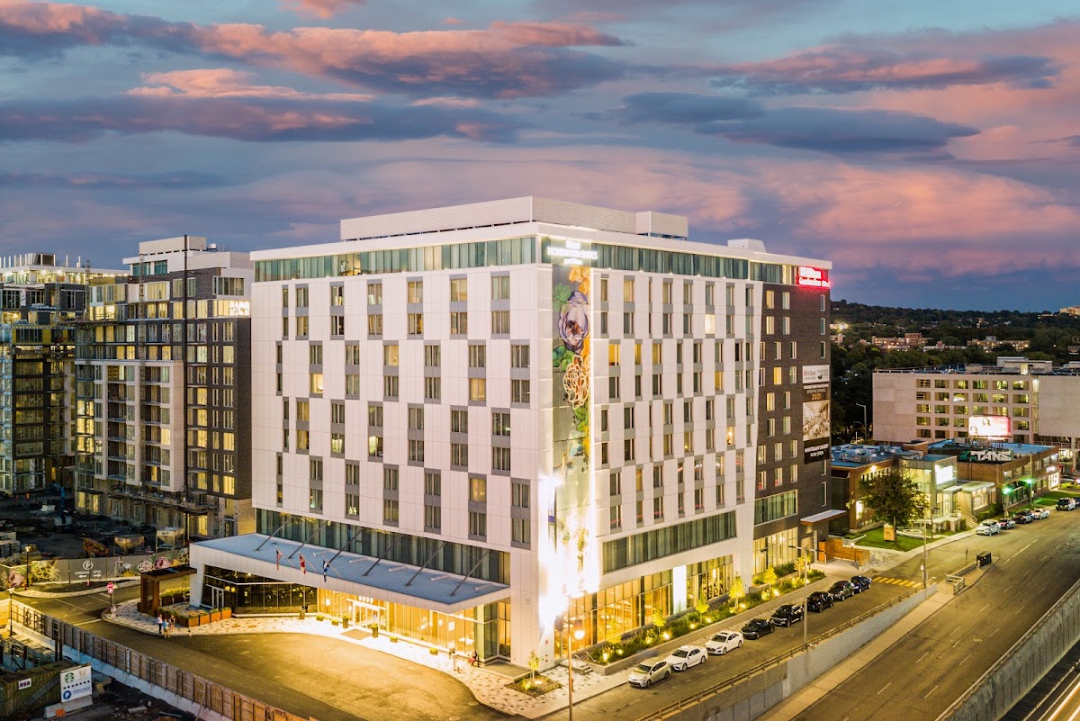 Hilton Garden Inn Montreal Midtown photo 3