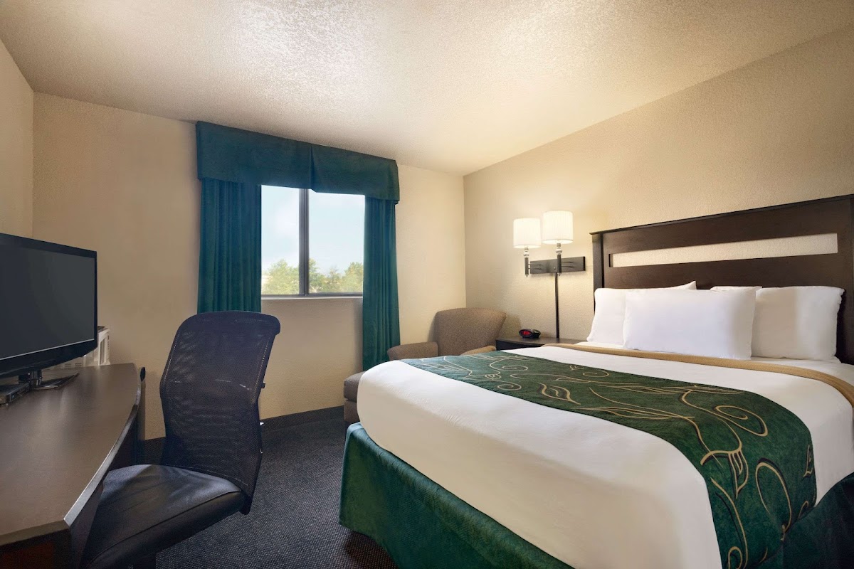 Travelodge by Wyndham Jefferson City photo 2