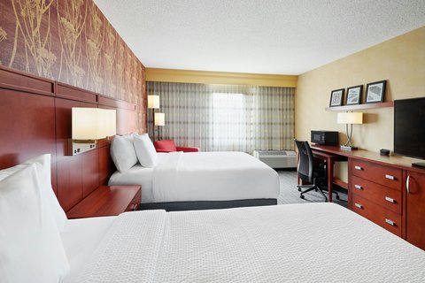 Courtyard by Marriott Des Moines West/Clive photo 2