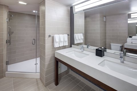Courtyard by Marriott Alexandria Old Town/Southwest photo 3