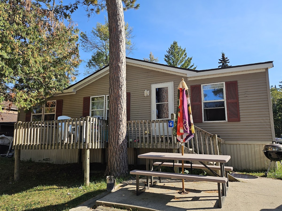 White Pines Resort