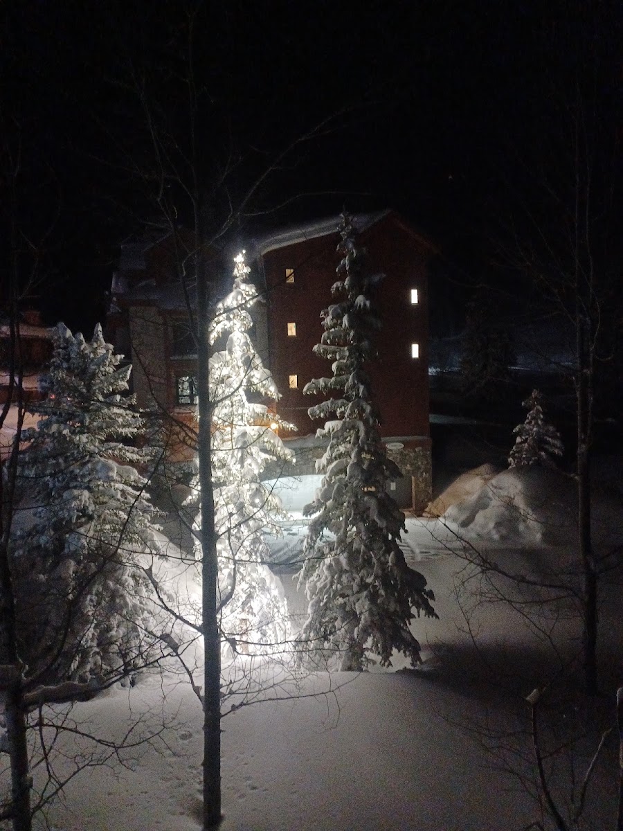 Eagle Springs Lodge West