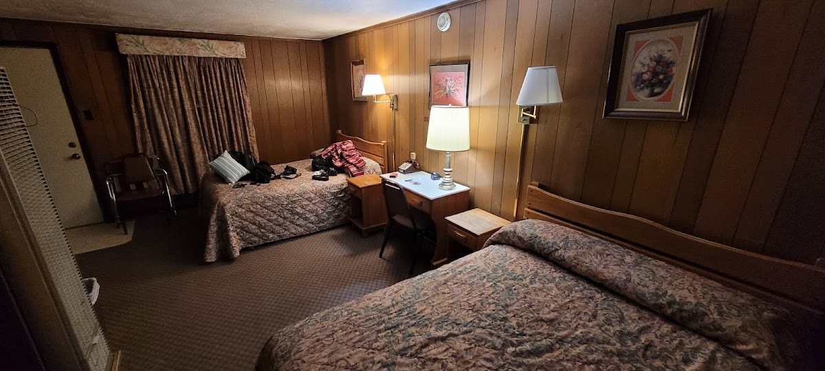 J's Motel photo 2