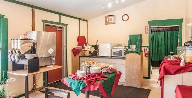 Ashland Valley Inn photo 3