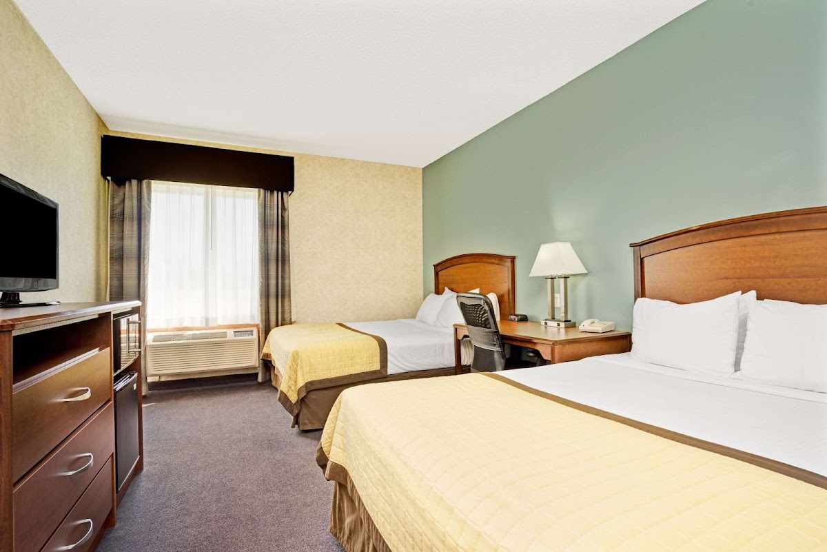 Baymont by Wyndham Wahpeton photo 2