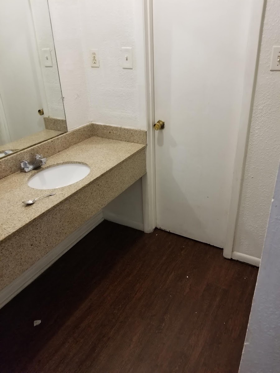 McKinney Inn photo 3