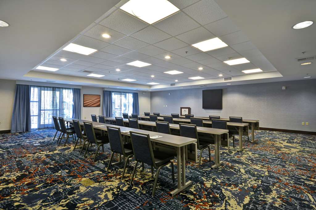 Homewood Suites by Hilton Palm Desert photo 2