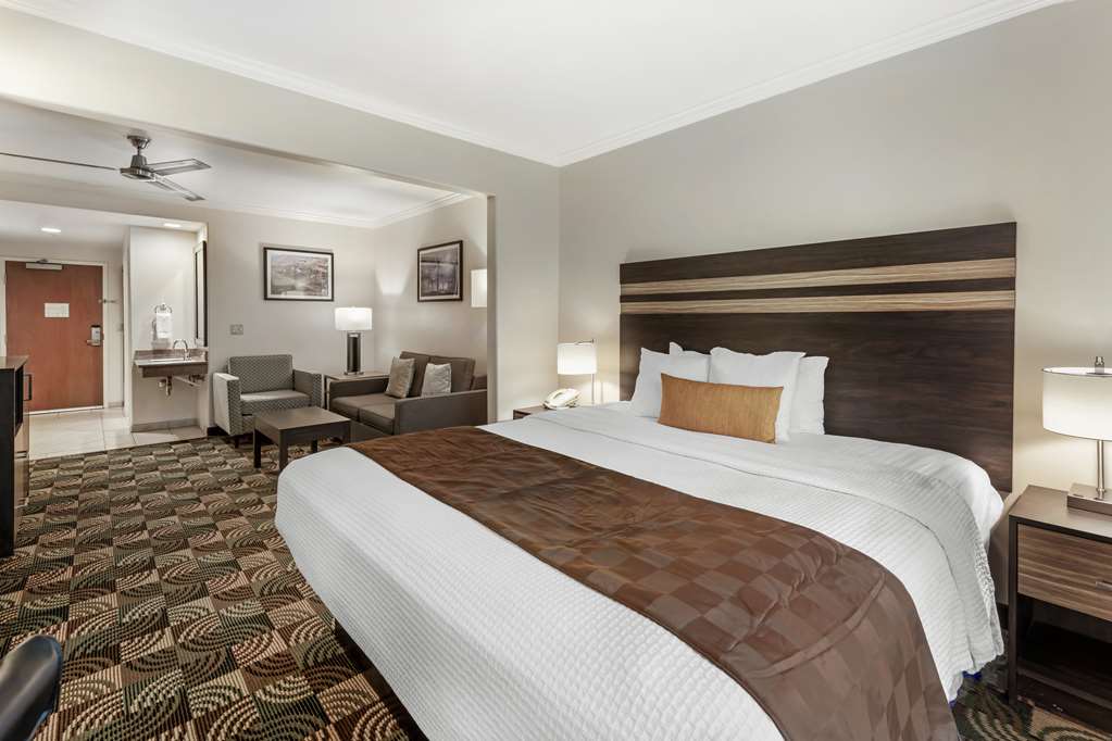 Best Western Plus Country Park Hotel photo 2
