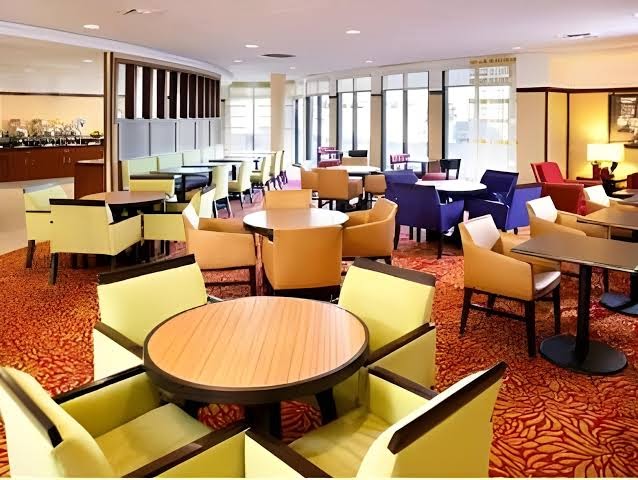 Courtyard by Marriott Sioux Falls photo 2