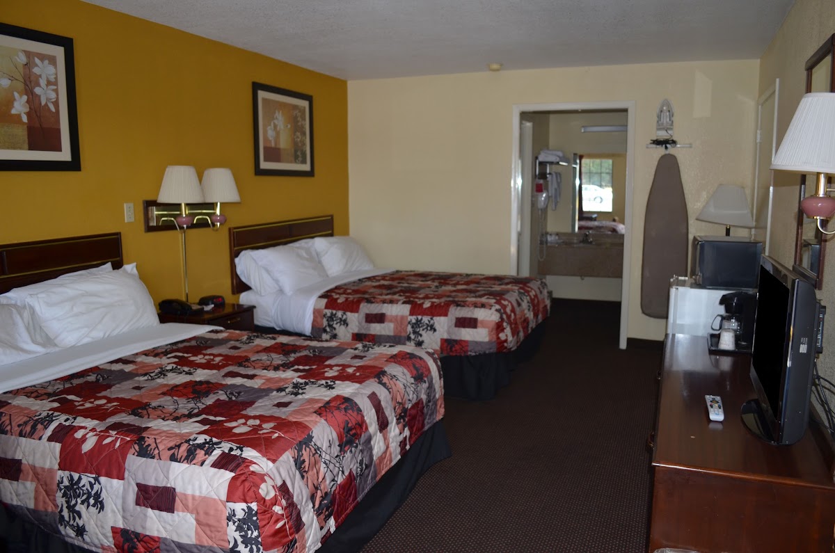 Americas Best Value Inn Batesville photo 3