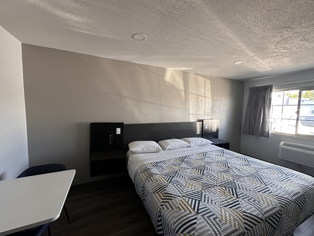 Motel 6 Willows, CA photo 2