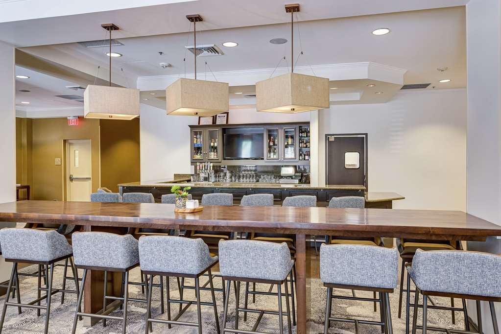Hilton Garden Inn Phoenix Airport North photo 2