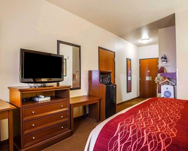 Comfort Inn & Suites Grinnell near I-80 photo 3