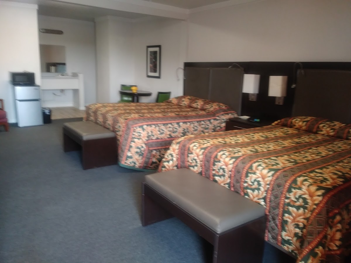 City Inn & Suites
