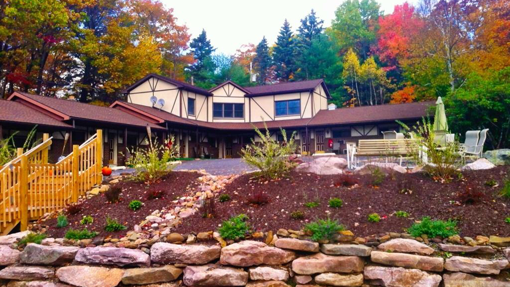 Lake Harmony Inn