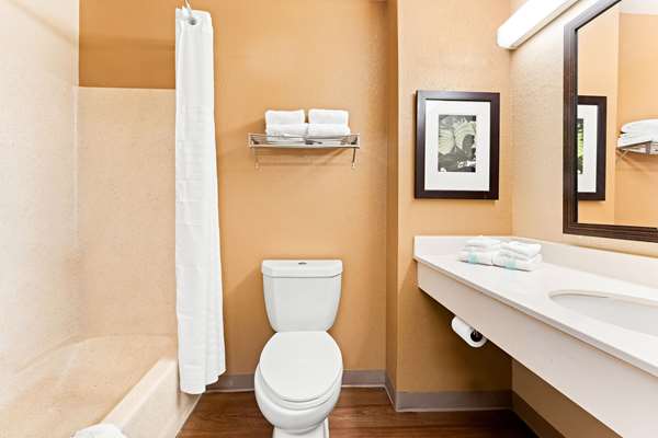 Suburban Studios Columbus Fort Benning Area photo 3