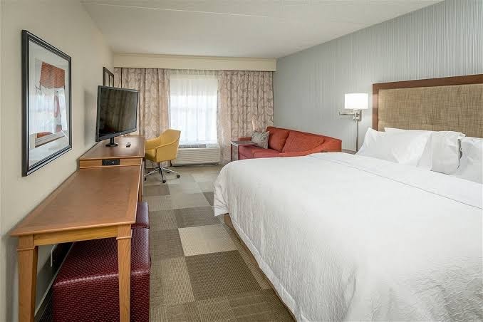 Hampton Inn Norwich photo 2