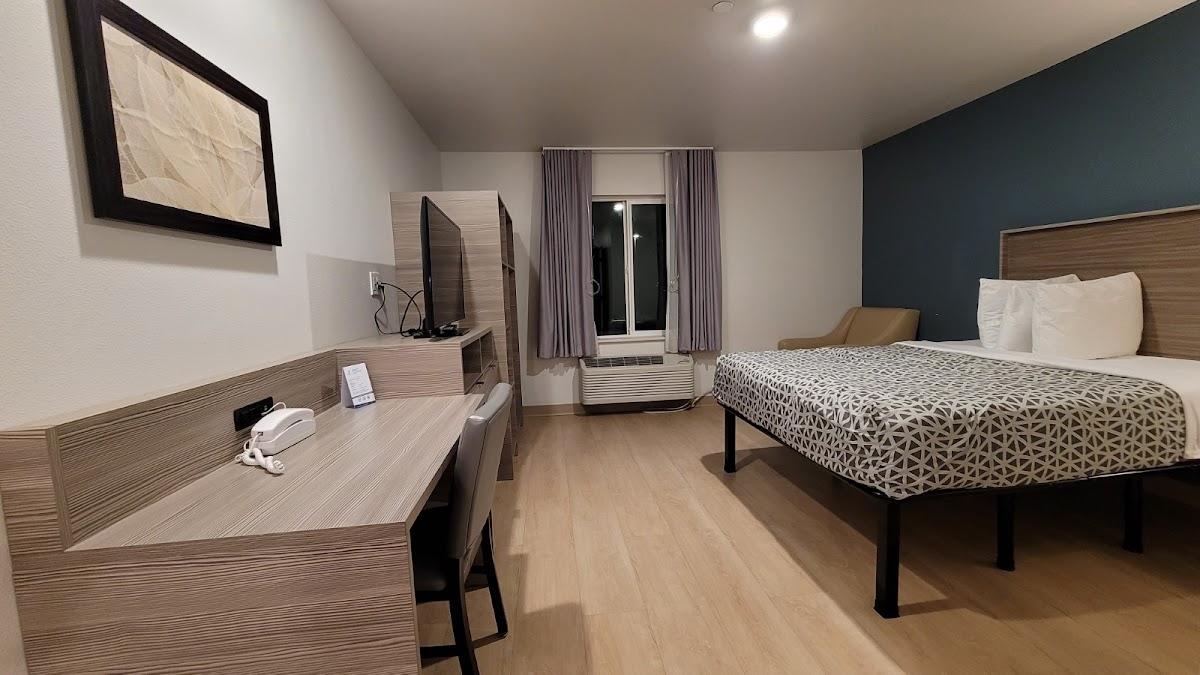 WoodSpring Suites Seattle Redmond photo 2