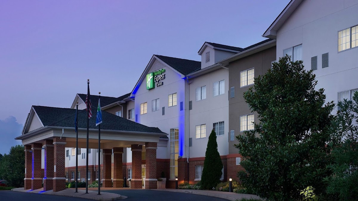 Holiday Inn Express & Suites Charlottesville - Ruckersville by IHG