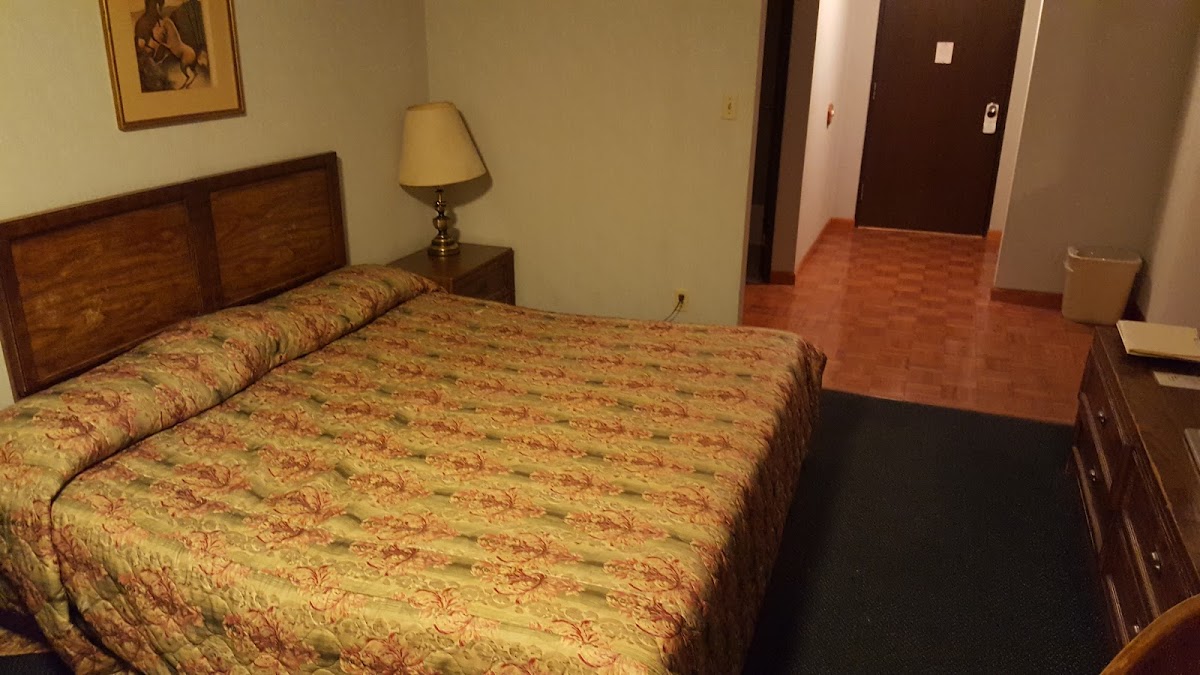 Chateau Royale Inn photo 2