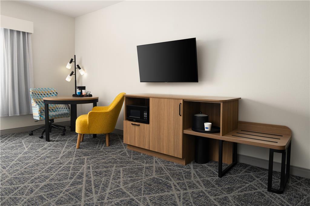 Hampton Inn & Suites Albuquerque North/I-25 photo 2