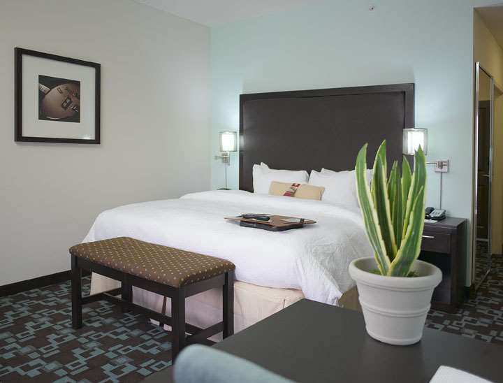 Hampton Inn & Suites Nashville @ Opryland