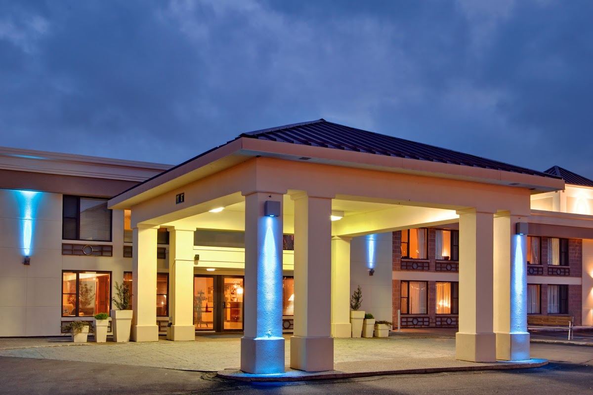 Holiday Inn Express & Suites Charlottetown by IHG