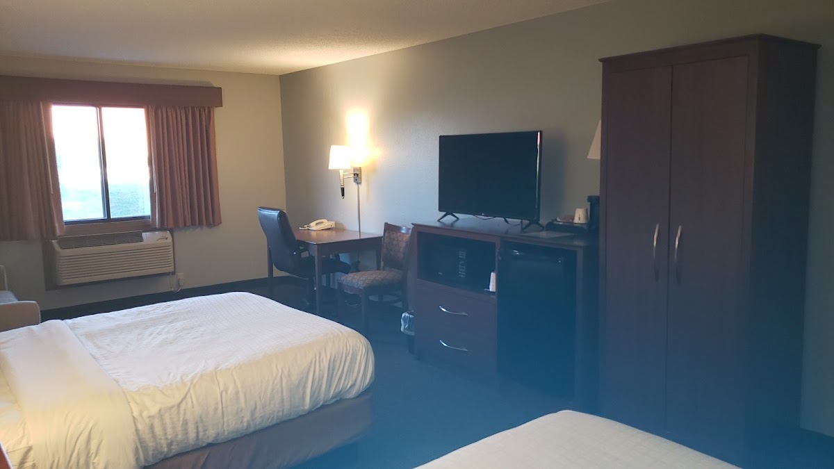 AmericInn by Wyndham Fergus Falls Conference Center photo 3